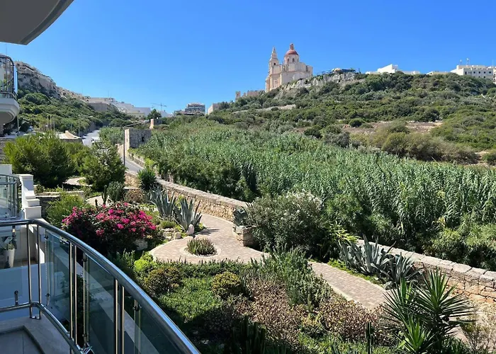 Bay Designer By Homely Mellieħa